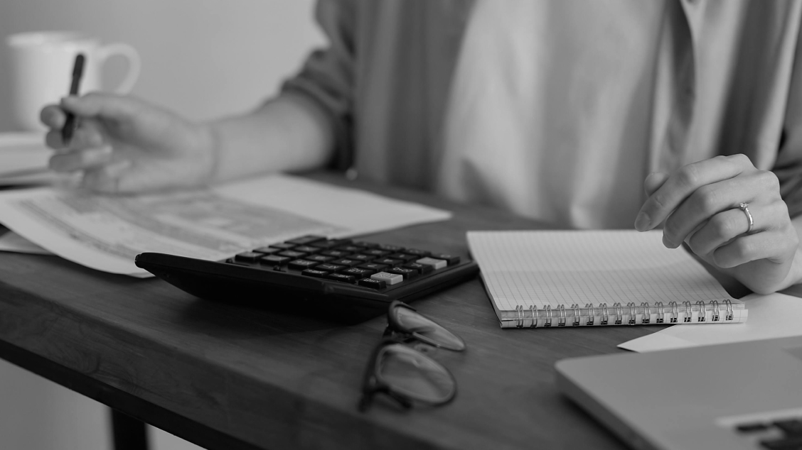Man working taxes